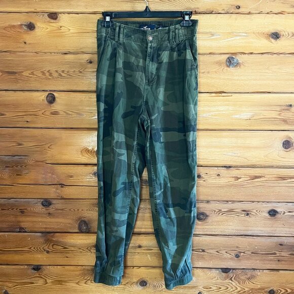 𝅺Hollister Camo Joggers Size Small - Picture 1 of 8